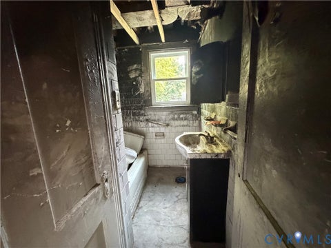Tiny photo for 3911 Larchmont Lane, Richmond, VA 23224 (MLS # 2622237)