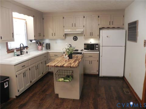 Tiny photo for 830 Grapevine Road, Sandston, VA 23150 (MLS # 2620745)
