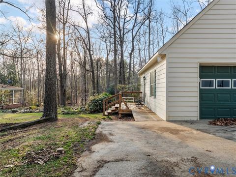 Tiny photo for 20120 River Road, Chesterfield, VA 23838 (MLS # 2606211)