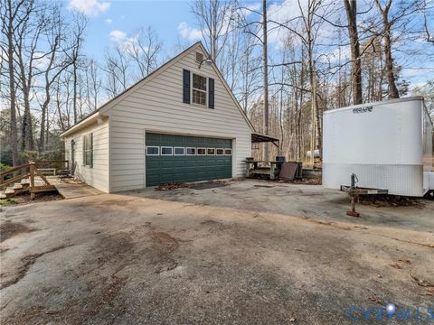 Tiny photo for 20120 River Road, Chesterfield, VA 23838 (MLS # 2606211)