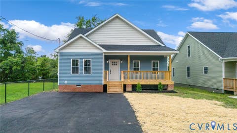 Photo of 108 Center Street, Petersburg, VA 23803 (MLS # 2620008)