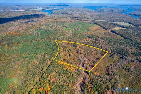 Photo of 3202 Fredericks Hall Road, Mineral, VA 23117 (MLS # 2529399) Photo of 3202 Fredericks Hall Road, Mineral, VA 23117 (MLS # 2529399)