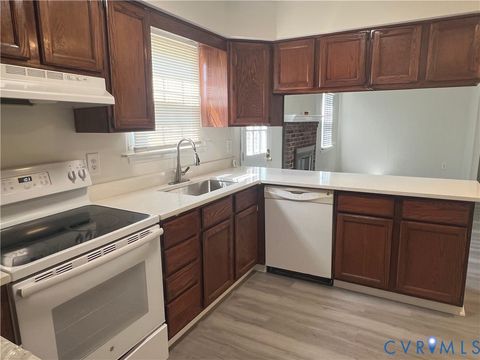 Tiny photo for 2112 Paramont Avenue, Chesapeake, VA 23320 (MLS # 2616657)