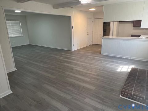 Tiny photo for 2112 Paramont Avenue, Chesapeake, VA 23320 (MLS # 2616657)