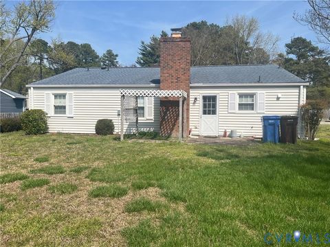 Tiny photo for 2112 Paramont Avenue, Chesapeake, VA 23320 (MLS # 2616657)