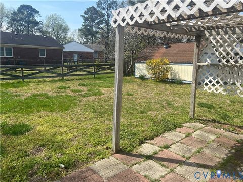 Tiny photo for 2112 Paramont Avenue, Chesapeake, VA 23320 (MLS # 2616657)