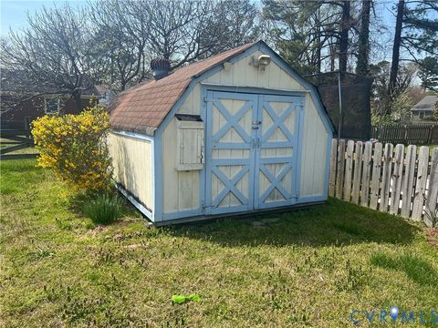 Tiny photo for 2112 Paramont Avenue, Chesapeake, VA 23320 (MLS # 2616657)