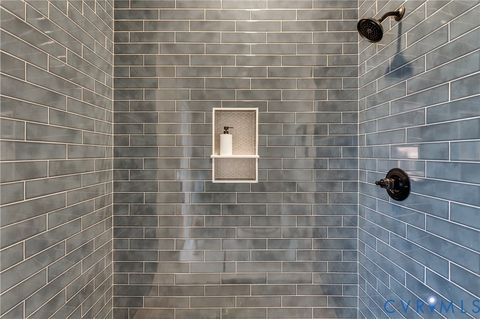 Tiny photo for 222 N 32nd Street, Richmond, VA 23223 (MLS # 2529344)