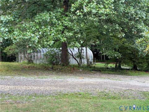 Tiny photo for 4613 Tatum Road, Disputanta, VA 23842 (MLS # 2600621)