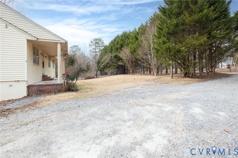 Tiny photo for 4613 Tatum Road, Disputanta, VA 23842 (MLS # 2600621)