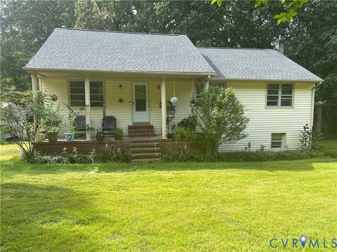 Photo of 4613 Tatum Road, Disputanta, VA 23842 (MLS # 2600621)