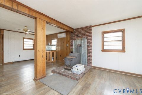 Tiny photo for 4613 Tatum Road, Disputanta, VA 23842 (MLS # 2600621)