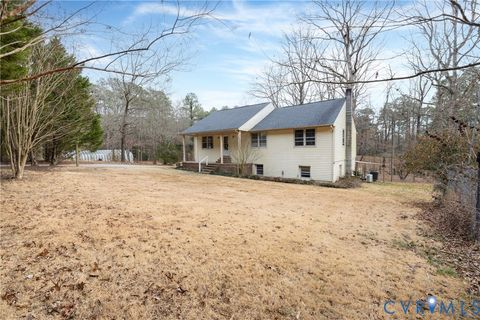 Tiny photo for 4613 Tatum Road, Disputanta, VA 23842 (MLS # 2600621)
