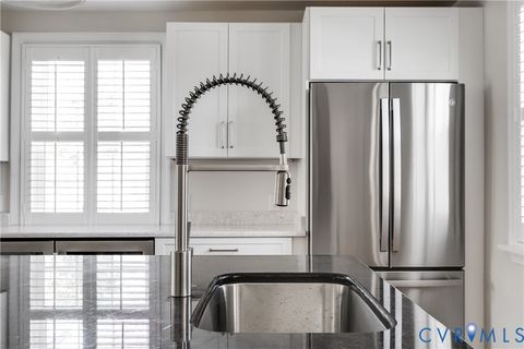 Tiny photo for 5508 Grove Avenue, Richmond, VA 23226 (MLS # 2616583)