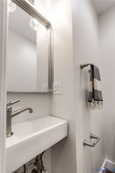 Tiny photo for 5508 Grove Avenue, Richmond, VA 23226 (MLS # 2616583)