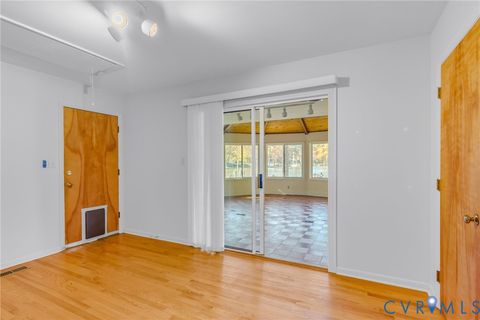 Tiny photo for 492 Pine Reach Drive Dr, Kilmarnock, VA 22482 (MLS # 2530336)