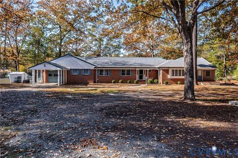 Tiny photo for 492 Pine Reach Drive Dr, Kilmarnock, VA 22482 (MLS # 2530336)
