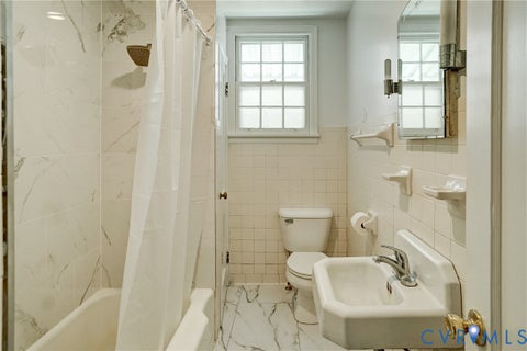 Tiny photo for 29883 N James Madison Highway, New Canton, VA 23123 (MLS # 2617674)