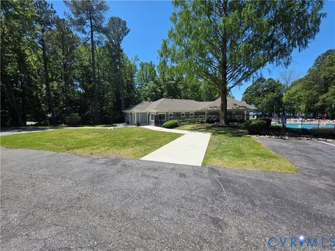 Tiny photo for 2001 Deer Meadow Lane, Midlothian, VA 23112 (MLS # 2613146)