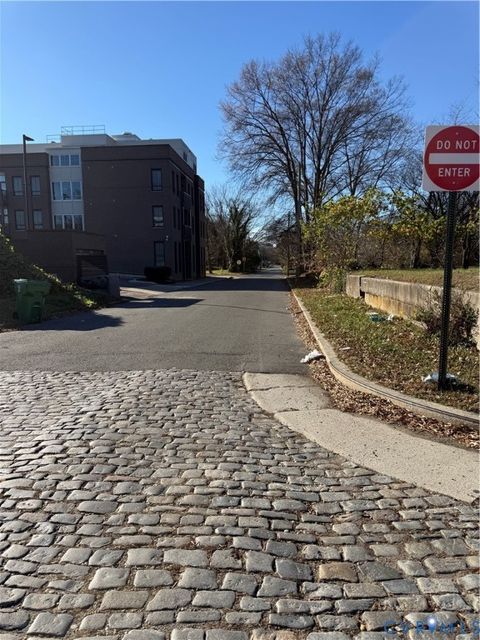 Tiny photo for 1001 N 21st Street, Richmond, VA 23223 (MLS # 2532569)