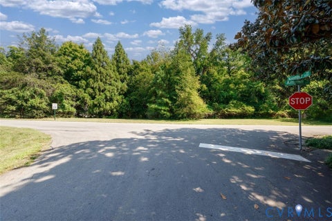 Photo of 25 Ampthill Road, Richmond, VA 22226 (MLS # 2625897)