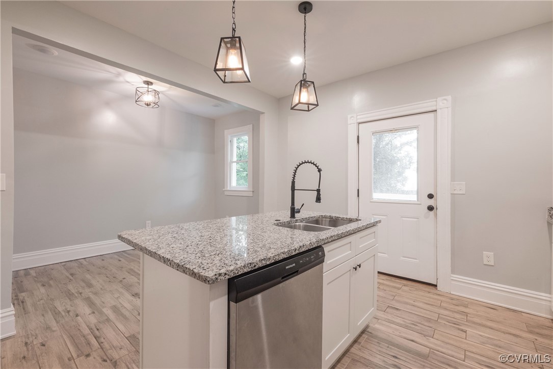 Richmond, Virginia 23224, United States, 4 Bedrooms Bedrooms, ,3 BathroomsBathrooms,Residential,Active,128582