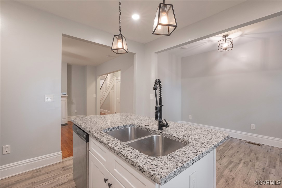 Richmond, Virginia 23224, United States, 4 Bedrooms Bedrooms, ,3 BathroomsBathrooms,Residential,Active,128582