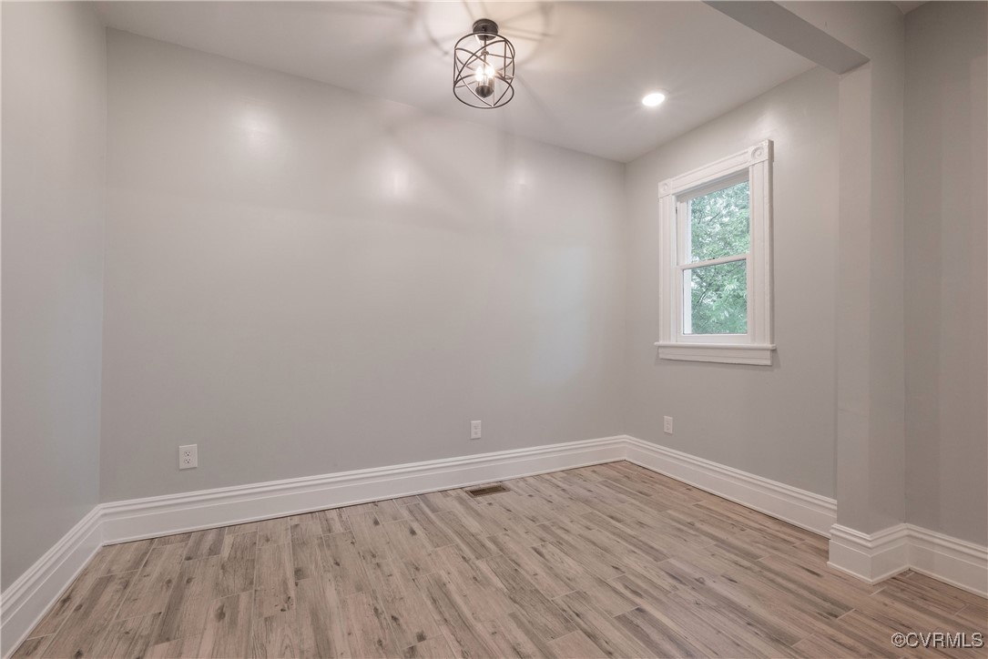 Richmond, Virginia 23224, United States, 4 Bedrooms Bedrooms, ,3 BathroomsBathrooms,Residential,Active,128582