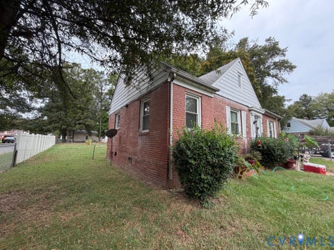 Tiny photo for 3108 Bashford Lane, Richmond, VA 23234 (MLS # 2628180)