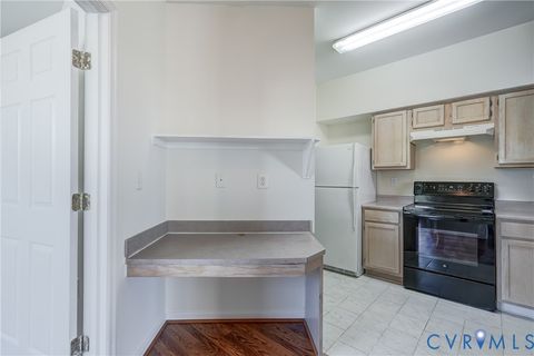 Tiny photo for 830 Beverley Drive #305, Charlottesville, VA 22911 (MLS # 2609134)
