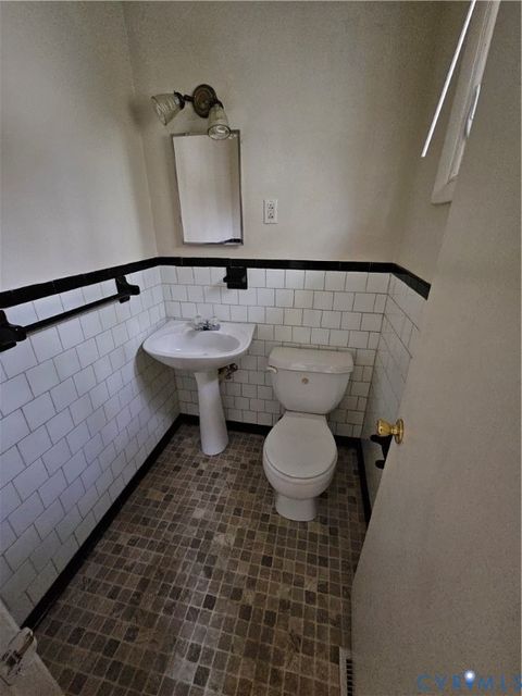 Tiny photo for 1014 N Harrison Street, Richmond, VA 23220 (MLS # 2530764)