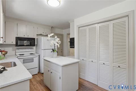 Tiny photo for 2517 Colton Drive, North Chesterfield, VA 23235 (MLS # 2618985)