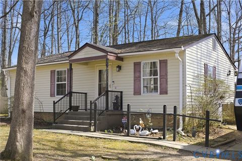 Tiny photo for 15 Timberland Drive, Fredericksburg, VA 22407 (MLS # 2608272)