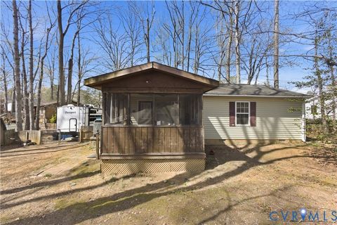 Tiny photo for 15 Timberland Drive, Fredericksburg, VA 22407 (MLS # 2608272)