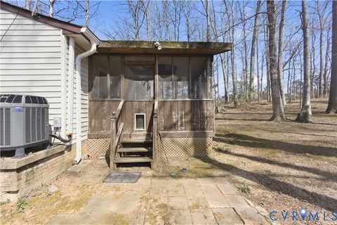 Tiny photo for 15 Timberland Drive, Fredericksburg, VA 22407 (MLS # 2608272)