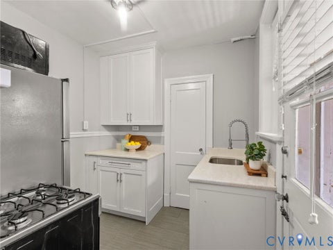 Tiny photo for 2810 Kensington Avenue #U10, Richmond, VA 23221 (MLS # 2622963)