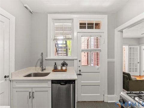 Tiny photo for 2810 Kensington Avenue #U10, Richmond, VA 23221 (MLS # 2622963)