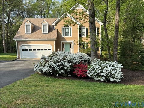 Photo of 14408 Huntgate Woods Road, Chesterfield, VA 23112 (MLS # 2610531)