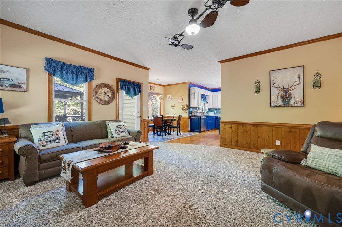 7485 Hidden Lake Circle