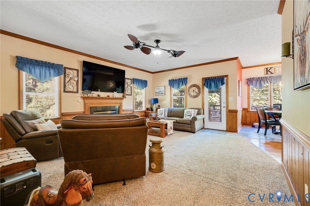 7485 Hidden Lake Circle