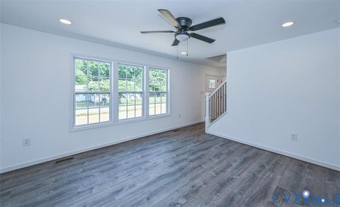 Tiny photo for 308 Constitution Drive, Ruther Glen, VA 22546 (MLS # 2600522)