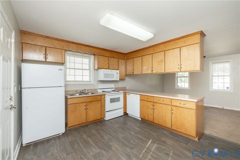 Tiny photo for 2112 Trenton Street, Hopewell, VA 23860 (MLS # 2616242)