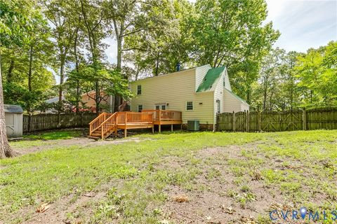 Tiny photo for 510 Overcliff Court, Midlothian, VA 23114 (MLS # 2616991)
