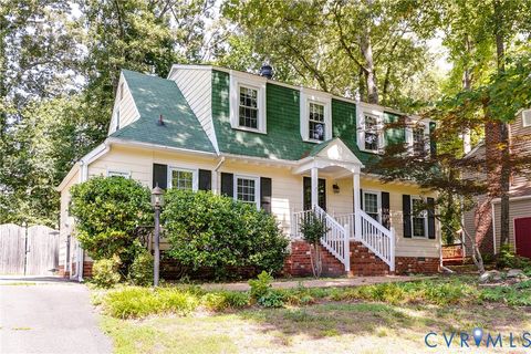 Photo of 510 Overcliff Court, Midlothian, VA 23114 (MLS # 2616991)