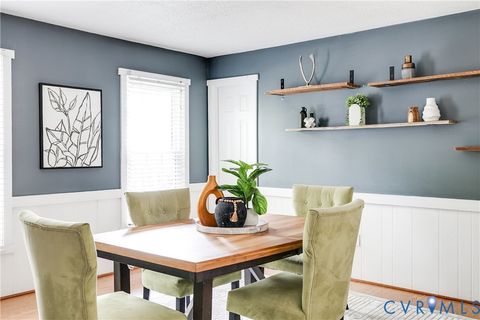 Tiny photo for 510 Overcliff Court, Midlothian, VA 23114 (MLS # 2616991)