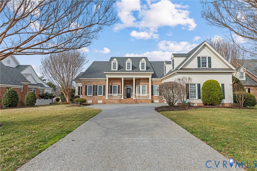 1625 N Founders Hill