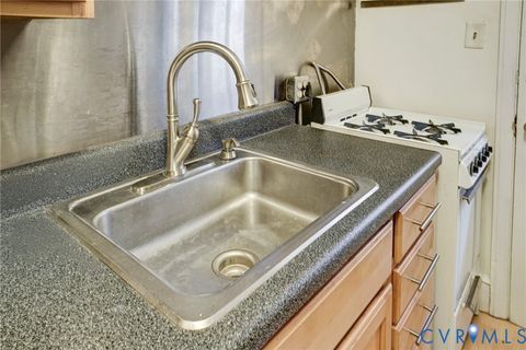 Tiny photo for 3531 Hanover Avenue #B, Richmond, VA 23221 (MLS # 2603957)