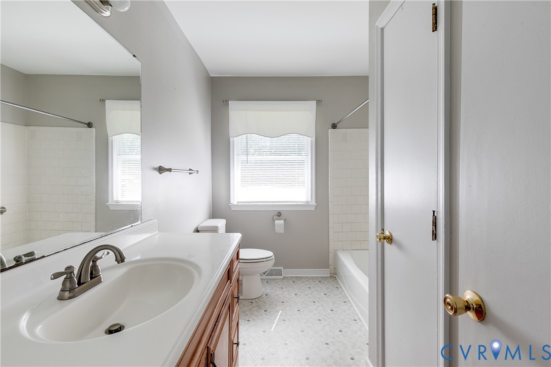 2702 Puckett Court