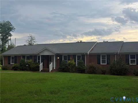Photo of 309 Old Plank Road, Kenbridge, VA 23944 (MLS # 2619691)