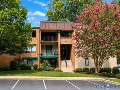 Photo of 1501 Regency Woods Road #304, Henrico, VA 23238 (MLS # 2616950)